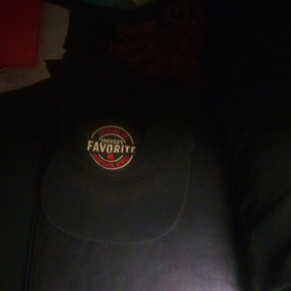 Used Applebee's hat